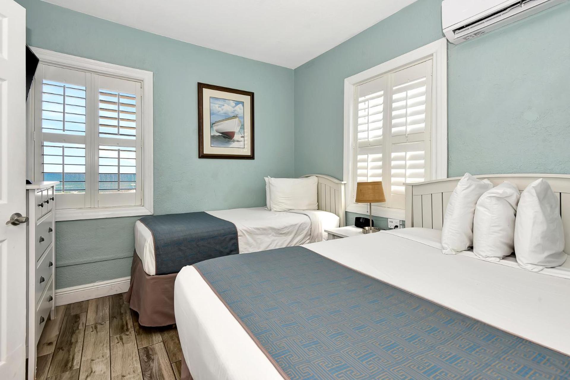 Shoreline Suites & Cabana Cottages - Beachfront デイトナ・ビーチ エクステリア 写真