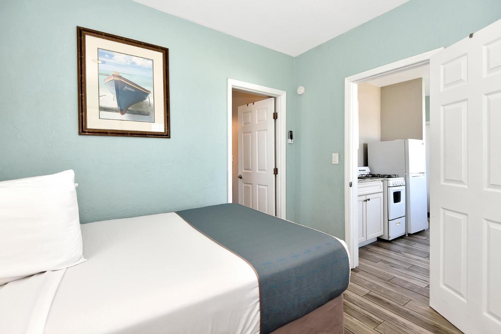 Shoreline Suites & Cabana Cottages - Beachfront デイトナ・ビーチ エクステリア 写真