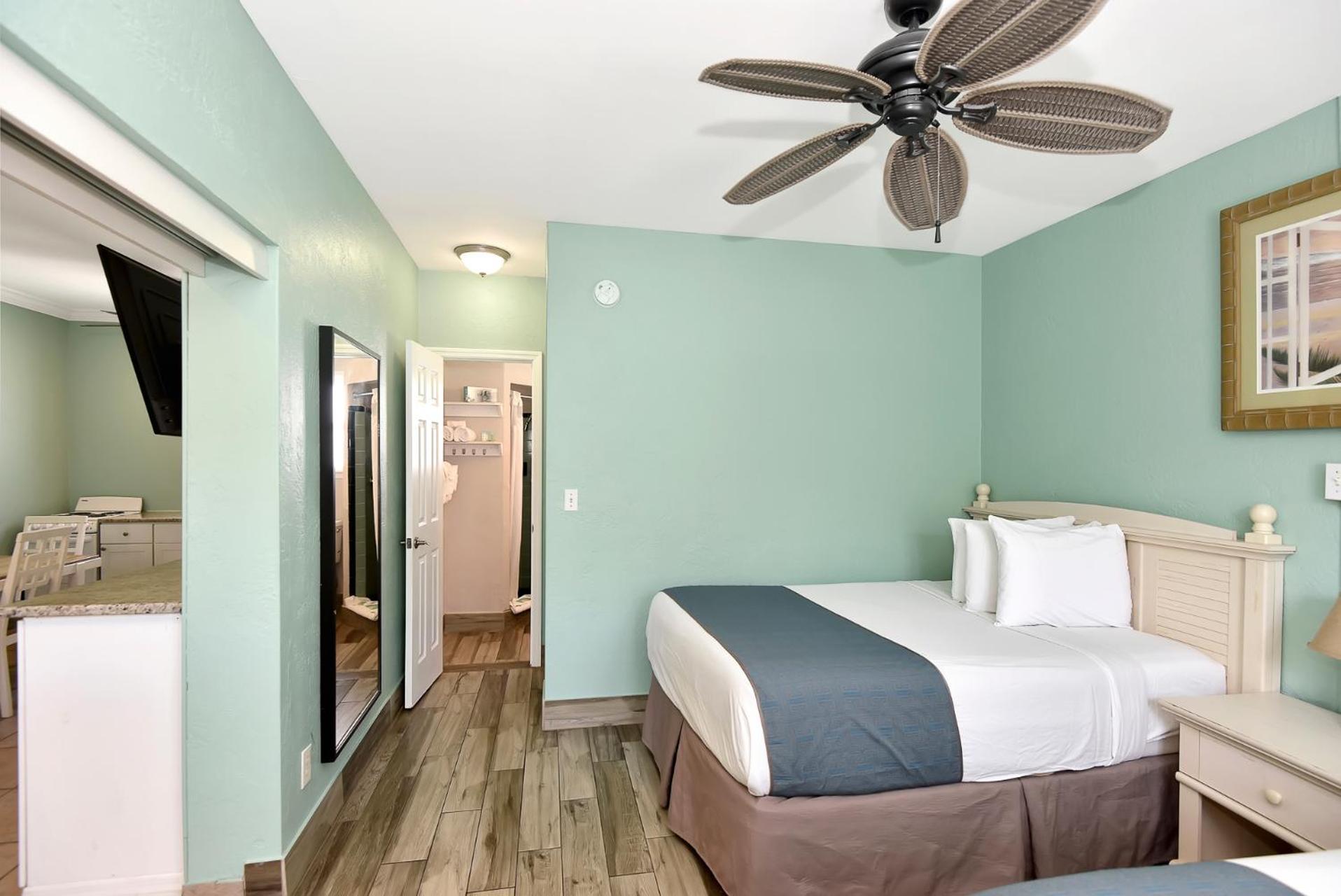 Shoreline Suites & Cabana Cottages - Beachfront デイトナ・ビーチ エクステリア 写真